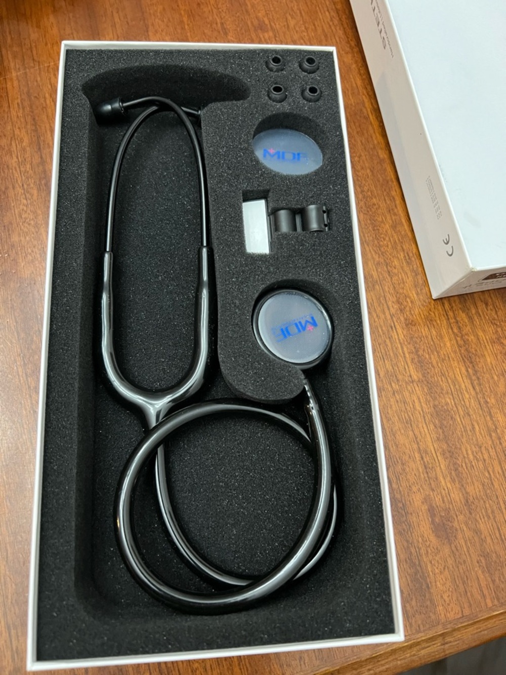 MDF Black Out MD One Stainless Steel Stethoscope Adult All Black - Picture 6 of 16